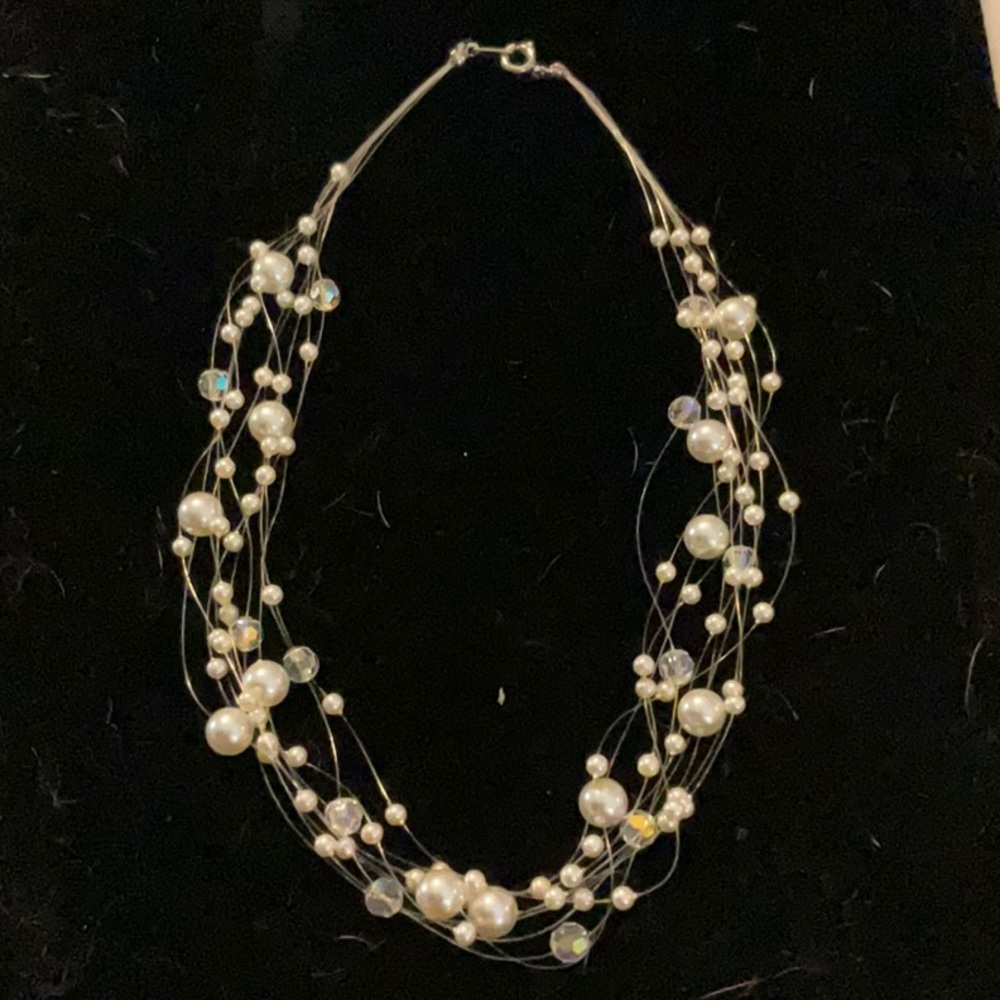 Pearl and Iridescent beaded necklace